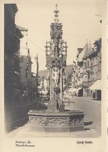 (7) Foto AK Freiburg i.Br., Münsterbrunnen 1940er