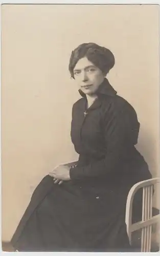 (9912) Foto AK junge Frau Elisabeth, Wilhelmshaven? um 1915