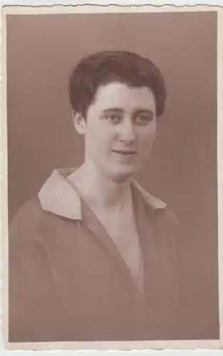 (9454) Foto AK junge Frau Carla, Porträt, Potsdam 1928