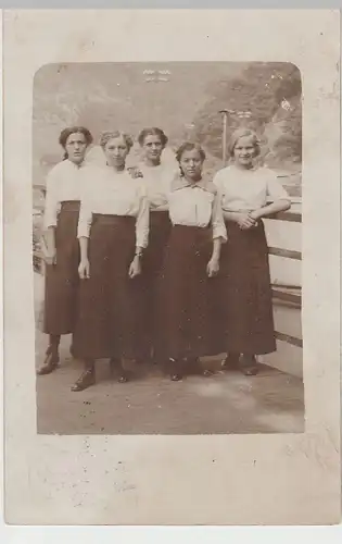 (80200) orig. Foto junge Frauen / Mädchen in Dahlhausen a.d. Wupper 1914