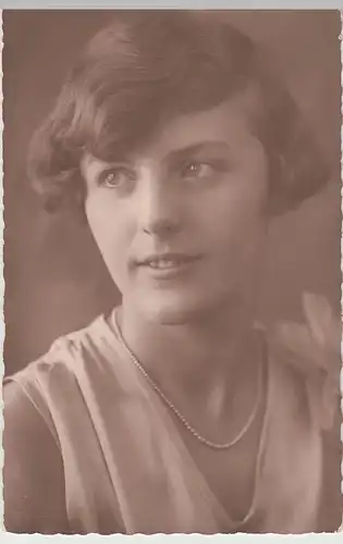 (75772) orig. Foto Porträt junge Frau 1928