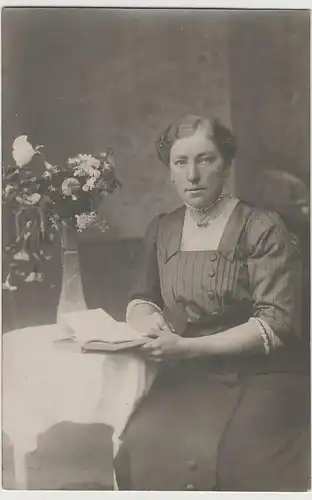 (75771) orig. Foto Porträt e. Dame, Kabinettfoto vor 1945