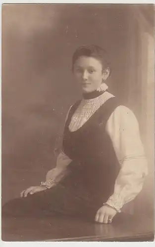 (73170) orig. Foto Porträt junge Frau, Fotograf Rudolstadt 1916