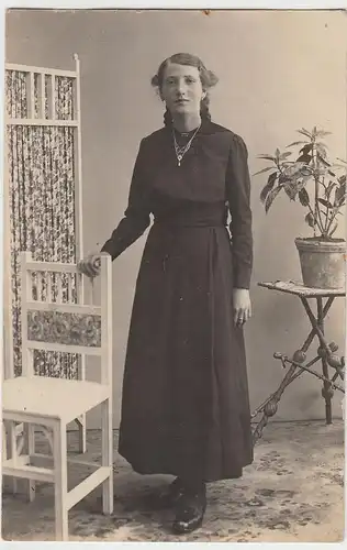 (46317) Foto AK Kabinettfoto junge Frau, vor 1945