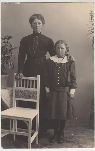 (46313) Foto AK Kabinettfoto Frau mit Mädchen, vor 1945