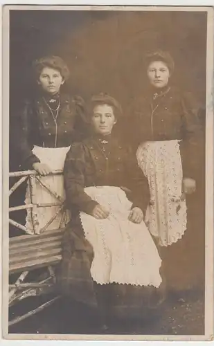(37388) orig. Foto drei junge Frauen, Kabinettfoto, 1912