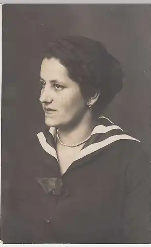 (37382) Foto AK junge Frau Anny, Portrait, vor 1945