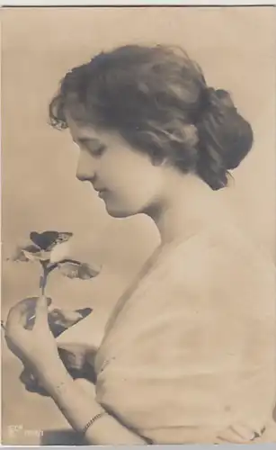(29830) Foto AK Porträt junge Frau 1908
