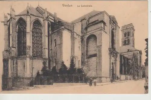 (108059) AK Verdun, Kathedrale, aus Kartenheft, Feldpost 1917