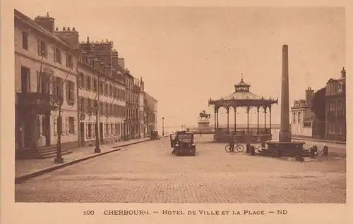 (108042) AK Cherbourg, Hotel de ville et la place, Rathaus, vor 1945