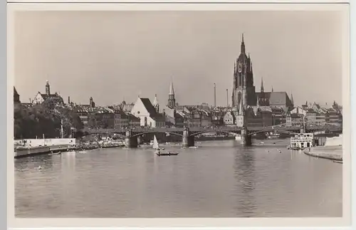 (49957) Foto AK Frankfurt a.M., Blick v.d. Wilhelmsbrücke