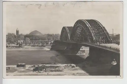 (71945) Foto AK Düsseldorf, Rheinbrücke mit Rheinhalle (Planetarium) 1928