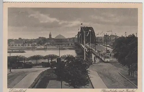 (106381) AK Düsseldorf, Rheinbrücke mit Gesolei, 1920er