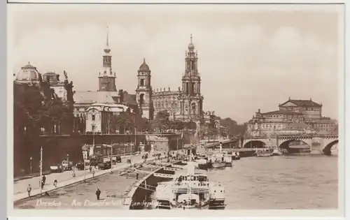 (9108) Foto AK Dresden, Dampfschifflandeplatz, vor 1945