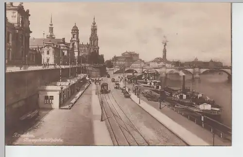 (88690) Foto AK Dresden, Dampfschiffplatz, 1920er