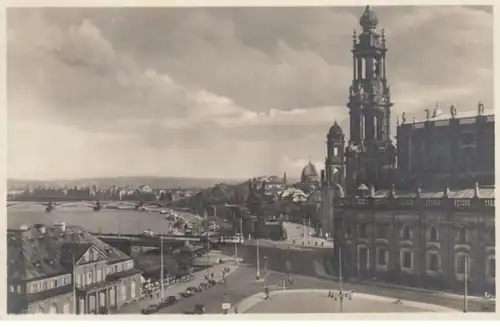 (1399) Foto AK Dresden, Kath. Hofkirche, Brühlsche Terrasse 1942