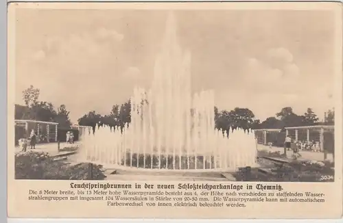 (85807) Foto AK Chemnitz, Leuchtspringbrunnen, Schlossteichpark, v. 1945