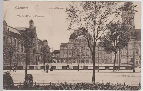 (70522) AK Chemnitz, König-Albert-Museum, Stadttheater, Petrikirche 1916