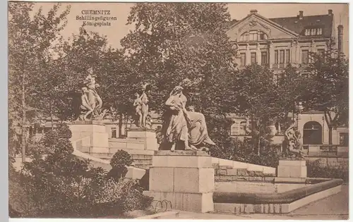 (109563) AK Chemnitz, Schillingsfiguren am Königsplatz 1917