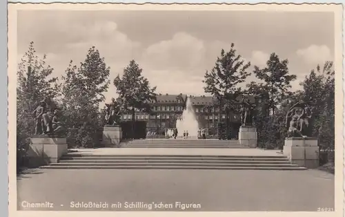 (106513) Foto AK Chemnitz, Schlossteich mit Schilling'schen Figuren, vor 1945