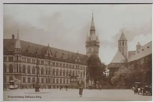 (36269) Foto AK Braunschweig, Rathaus u. Burg, vor 1945