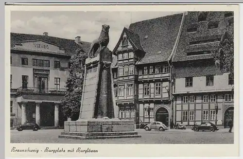 (24774) AK Braunschweig, Burgplatz, Burglöwe, nach 1945