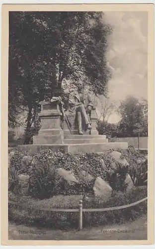 (27999) AK Neuruppin, Fontane-Denkmal, vor 1945