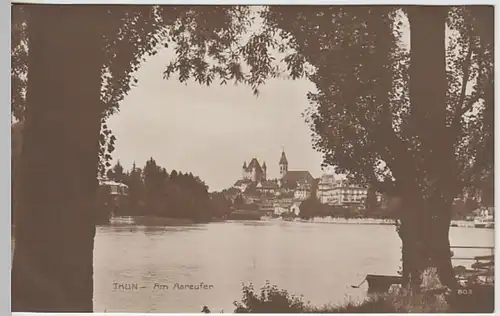 (24508) Foto AK Thun, Blick vom Aareufer auf Schloss, vor 1945