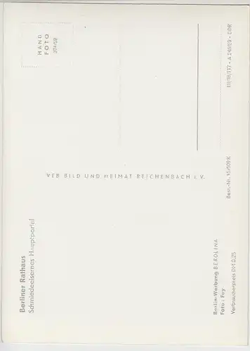 (86125) Foto AK Berlin DDR, Rathaus, Schmiedeeisernes Hauptportal 1959