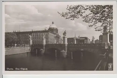 (66954) Foto AK Berlin, Schloß, vor 1945