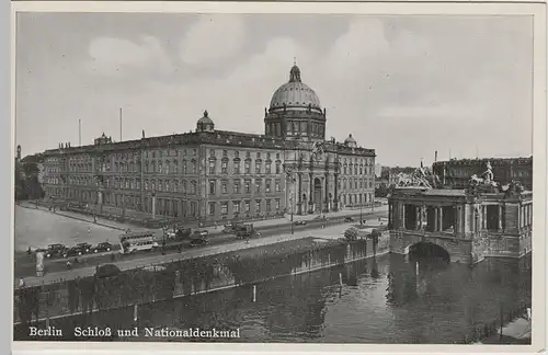 (66941) AK Berlin, Schloss und Nationaldenkmal 1935