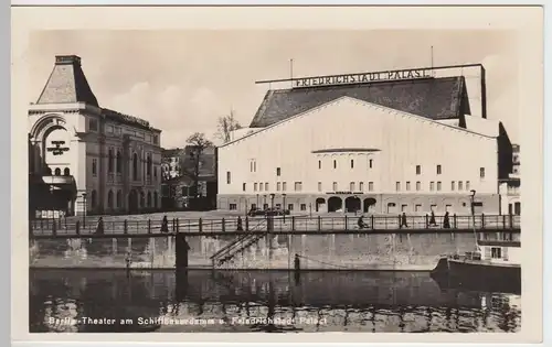 (48389) Foto AK Berlin, Theater am Schiffbauerdamm, Friedrichstadtpalast