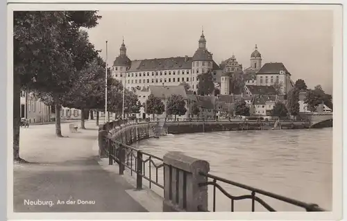 (84765) Foto AK Neuburg a.d. Donau, Blick zum Schloss vor 1945