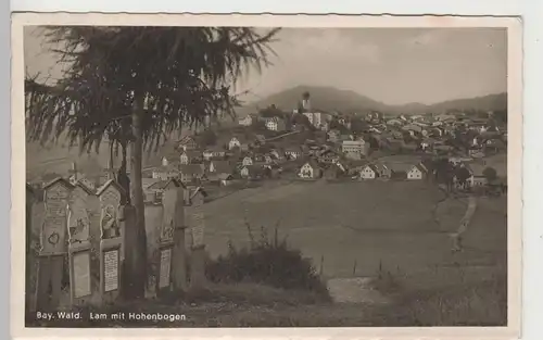 (81939) Foto AK Lam, Ansicht mit Hohenbogen, Totenbretter 1941