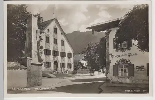 (71756) Foto AK Oberammergau, Am Kriegerdenkmal