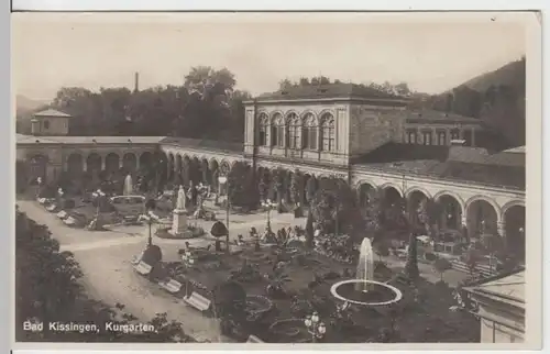 (5639) Foto AK Bad Kissingen, Kurgarten, Arkadenbau, vor 1945