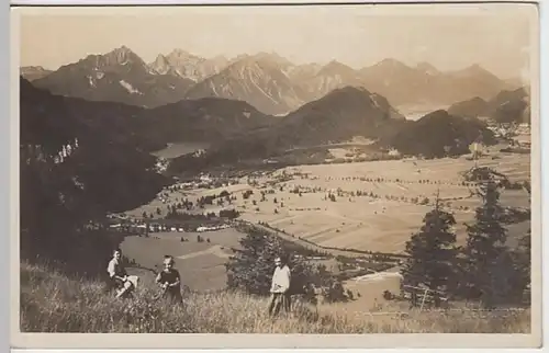 (27312) Foto AK junge Frau und Kinder auf Wiesenhang, Markt Oberdorf, vor 1945