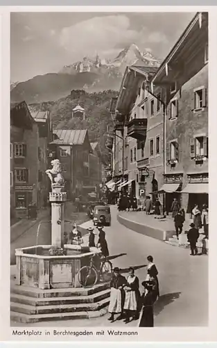 (22102) Foto AK Berchtesgaden, Marktplatz, Watzmann