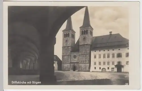 (13368) Foto AK Berchtesgaden, Stiftskirche, Bögen