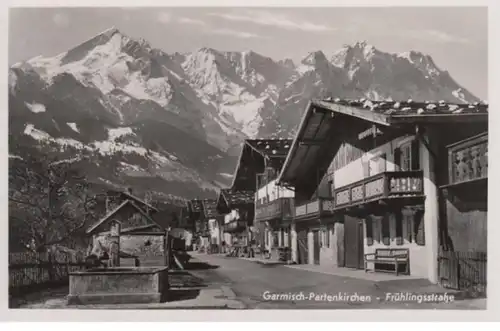 (1331) Foto AK Garmisch-Partenkirchen, Frühlingsstraße, ab 1936