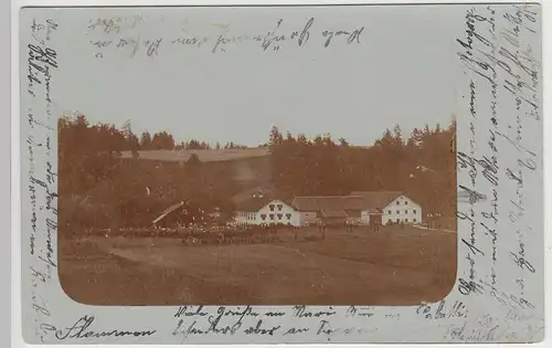 (115383) Foto AK Mühldorf am Inn, viele Personen an einem Hof o. Pension 1902