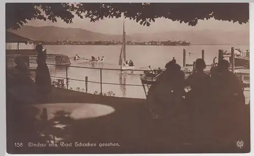 (114154) Foto AK Lindau, Bodensee, Blick von Bad Schachen, Ruderboote, vor 1945