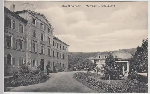(113052) AK Bad Brückenau, Badebau u. Stahlquelle 1912