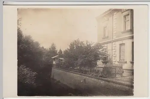 (15723) Foto AK Wohnhaus mit Gartenhäuschen am Bach, Gotha? v. 1945
