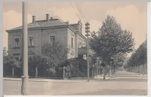 (106899) AK Wohnhaus mit Balkon an Allee, vermutlich Dresden, vor 1945