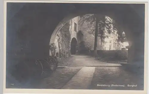 (97347) Foto AK Meersburg, Bodensee, Altes Schloss, Burghof, vor 1945