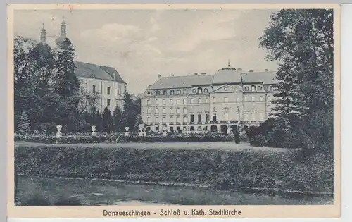 (92903) AK Donaueschingen, Schloss u. Kath. Stadtkirche 1926