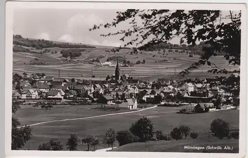 (84768) Foto AK Münsingen, Gesamtansicht
