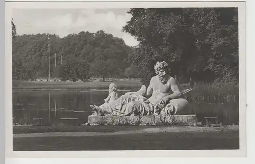 (72718) Foto AK Schwetzingen, Figur "Der Rhein" im Schlossgarten, vor 1945