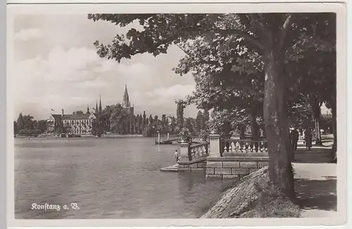 (43589) Foto AK Konstanz, Bodensee, Uferblick auf Münster, vor 1945
